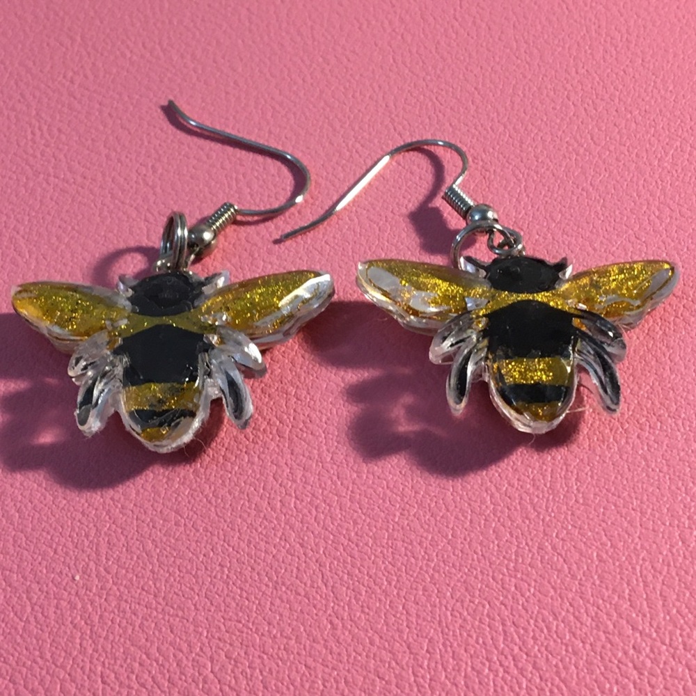 Bee Design Sparkly Bee Hook Earrings